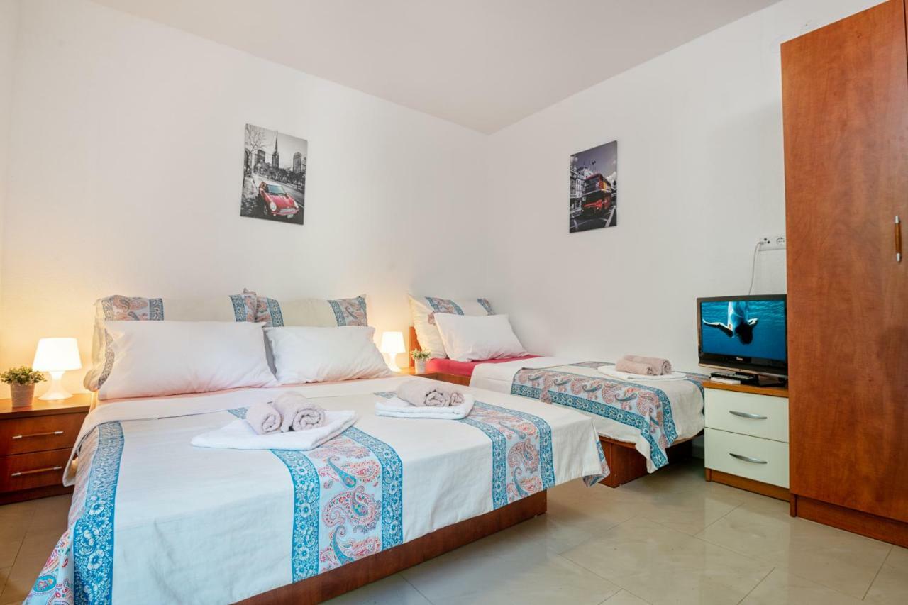 Apartments Darden เนอุม ภายนอก รูปภาพ