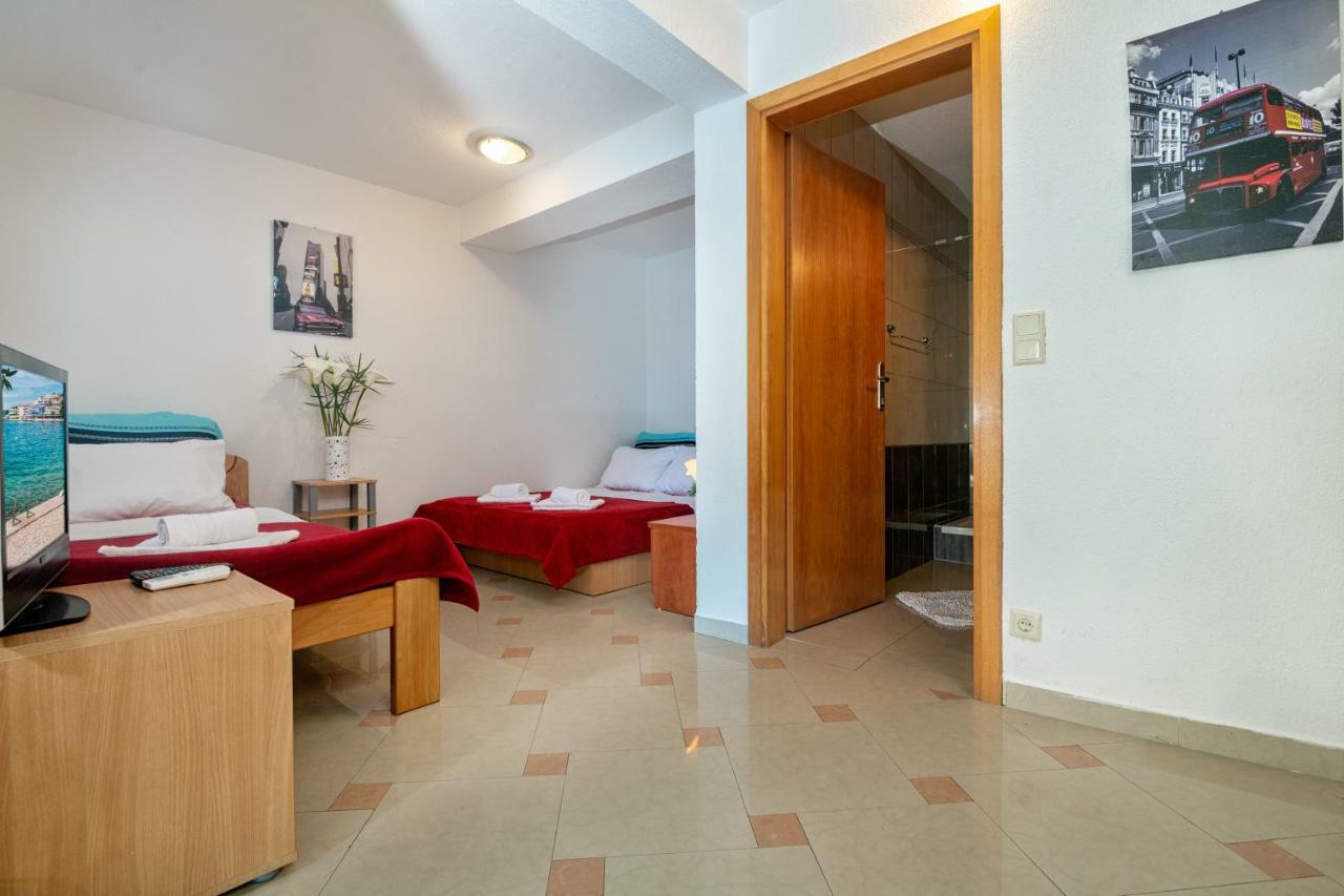 Apartments Darden เนอุม ภายนอก รูปภาพ
